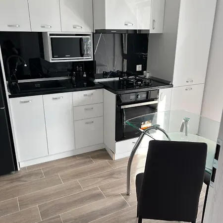 Garsoniera Apartament Bucureşti