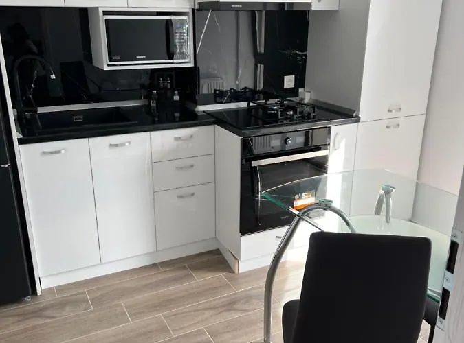 Garsoniera Apartament Bucureşti